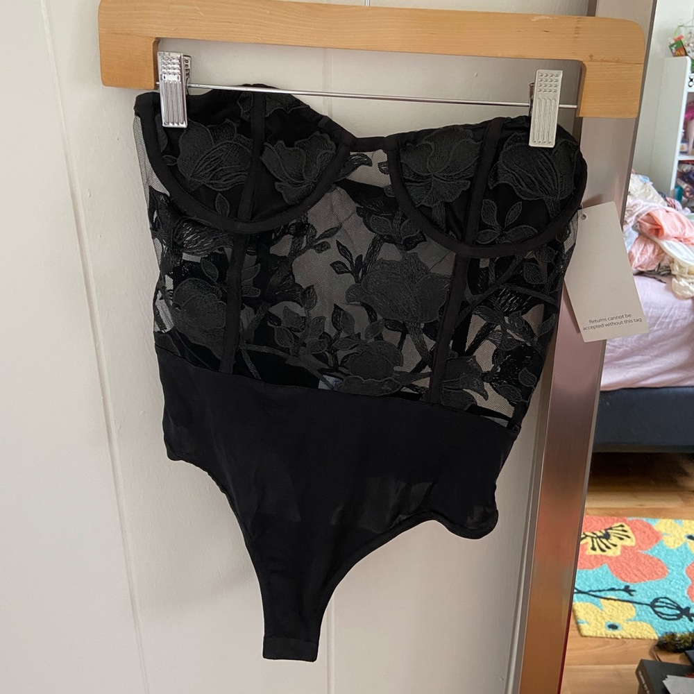 Tobi mesh bodysuit, XS